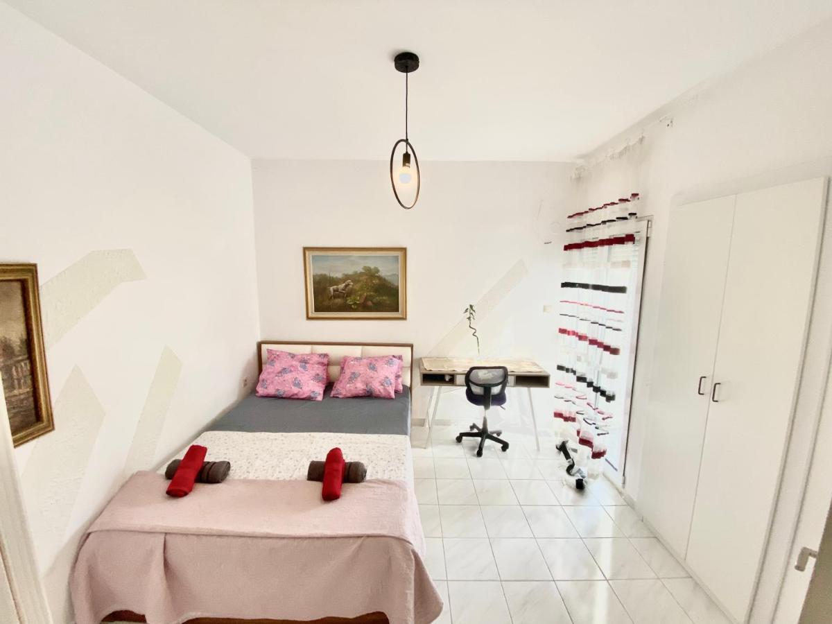 Villavictoria Marias View Pool Apartment Peraía المظهر الخارجي الصورة